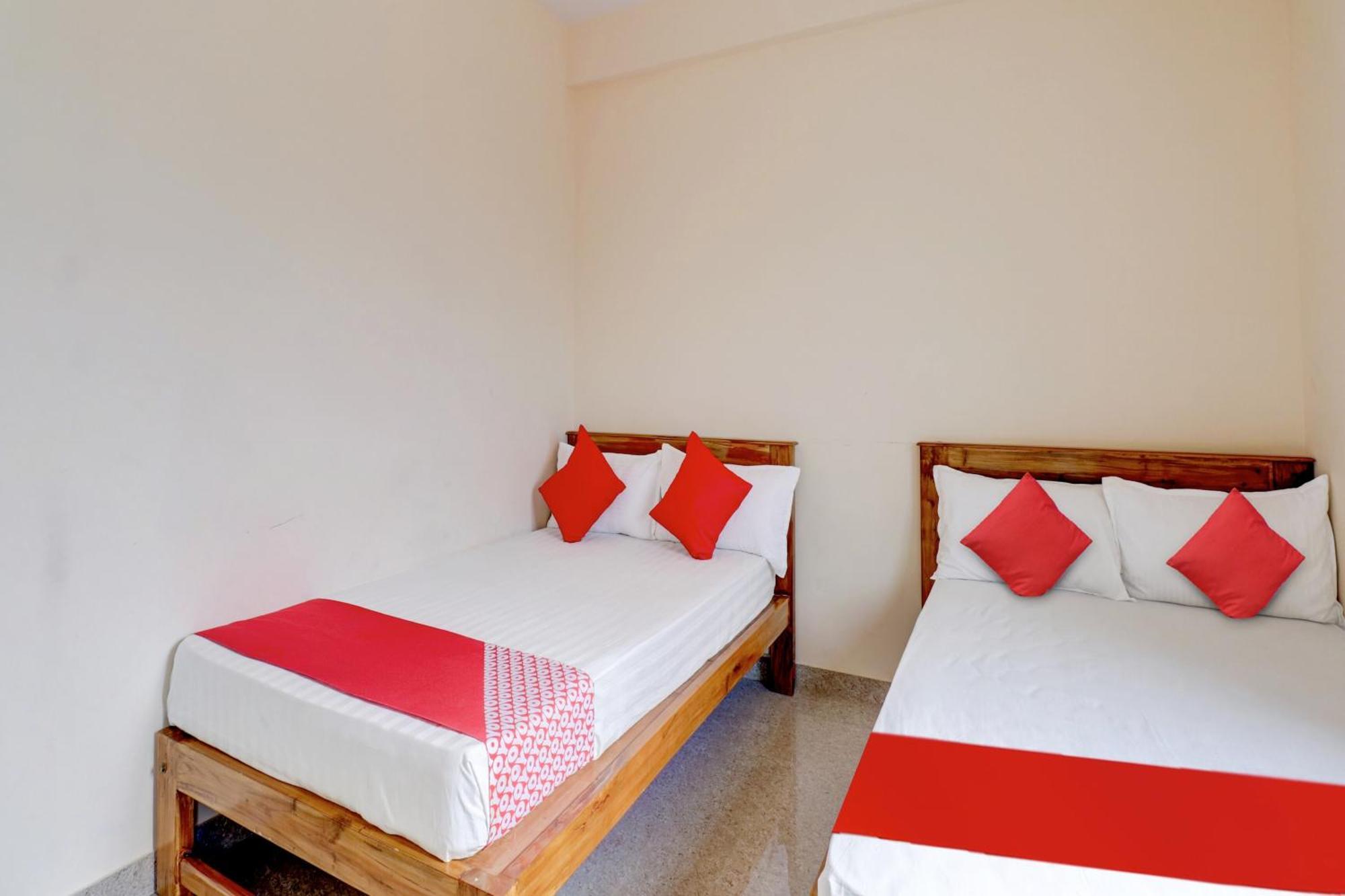 Oyo Flagship Golden Treasury Hotel Bangalore Luaran gambar