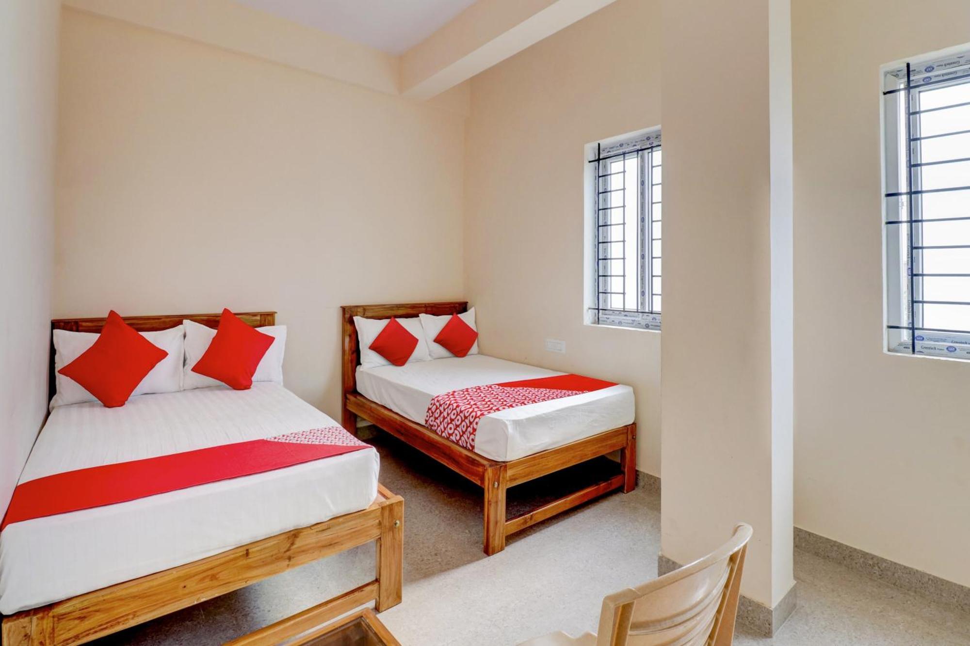 Oyo Flagship Golden Treasury Hotel Bangalore Luaran gambar